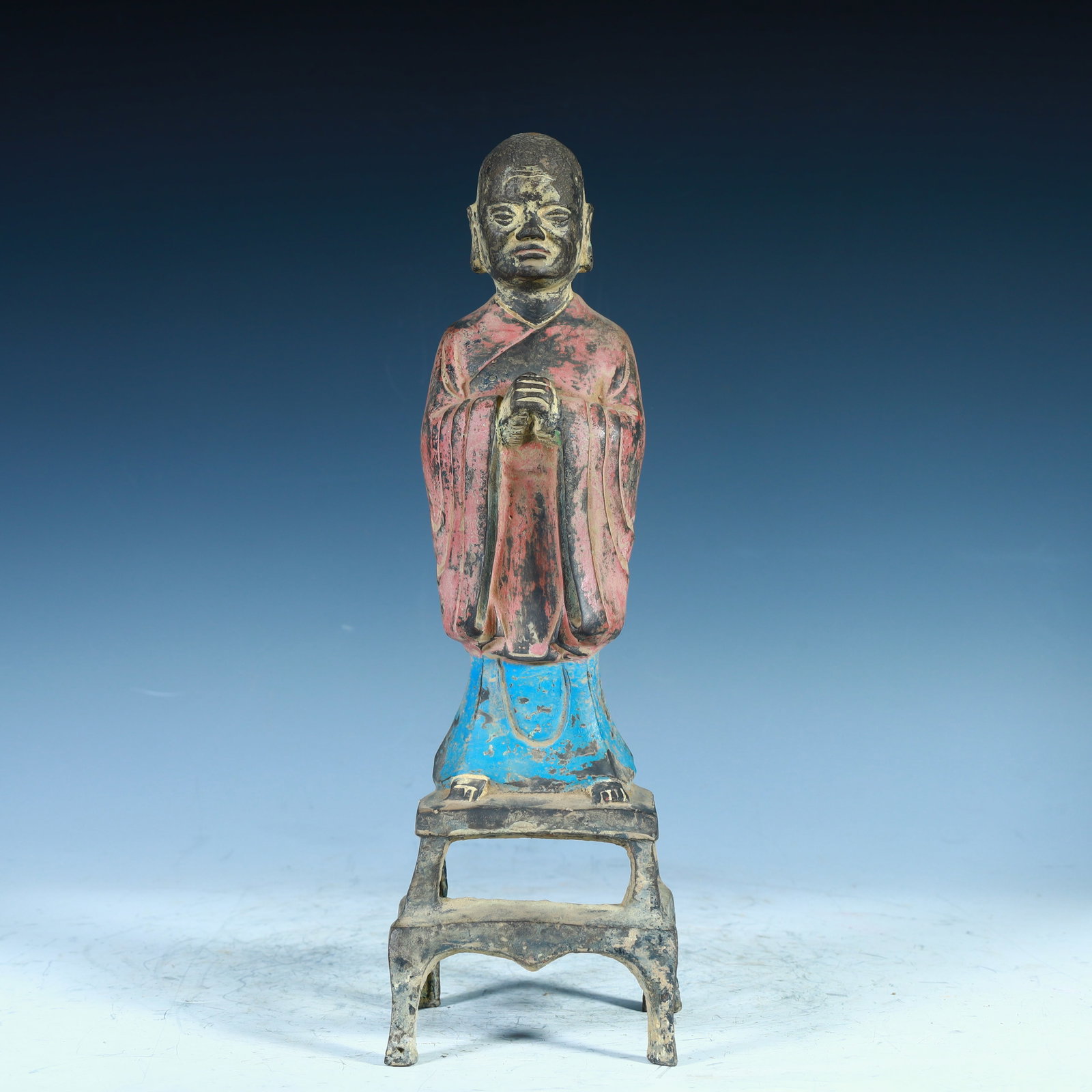 A bronze painted Buddha statue from the Northern Wei period (1 of 9)