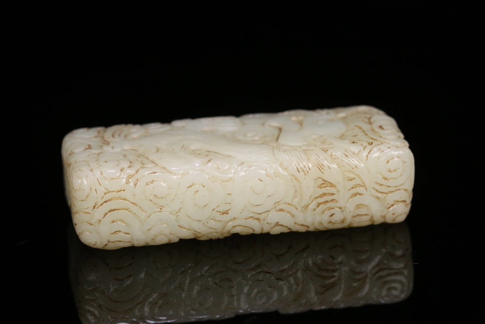 A delicate Hetian jade dragon pattern handle - 4