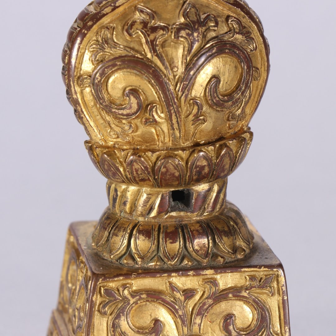 A finely crafted copper gilt scroll pattern seal - 6