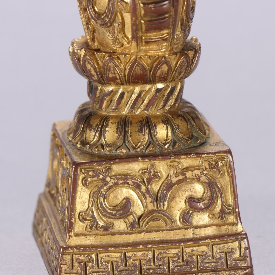 A finely crafted copper gilt scroll pattern seal - 8