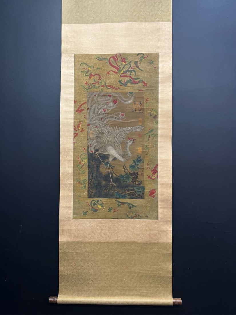 A silk bird-and-flower painting by Li Di of the Song Dynasty: Silk floral and bird painting by Li Di of the Song Dynasty Size:46x89cm Size:46x89cm (The Dimensions Of All Batches Are Manually Measured.If You Need More Detailed Information, Please Contact Our