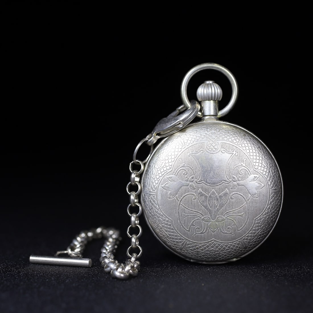 A beautiful double-opening pocket watch: Exquisite double-opening pocket watch Size: D: 5.0cm Size: D: 5.0cm (The Dimensions Of All Batches Are Manually Measured.If You Need More Detailed Information, Please Contact Our Customer Service Befo