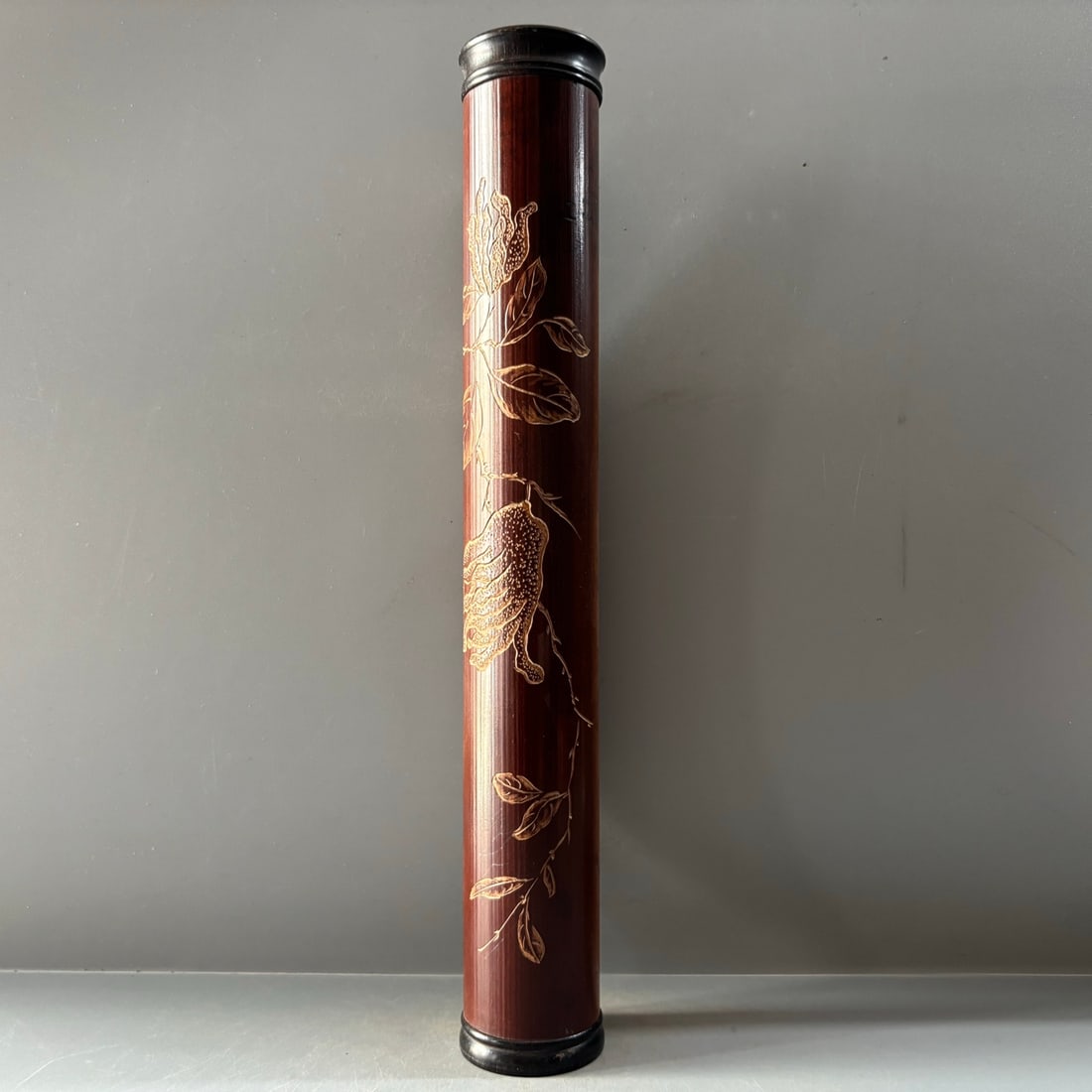 A beautifully crafted bamboo incense tube: Exquisite bamboo-carved incense tube Size: H: 23.5cm W: 3.5cm Size: H: 23.5cm W: 3.5cm (The Dimensions Of All Batches Are Manually Measured.If You Need More Detailed Information, Please Contact Our