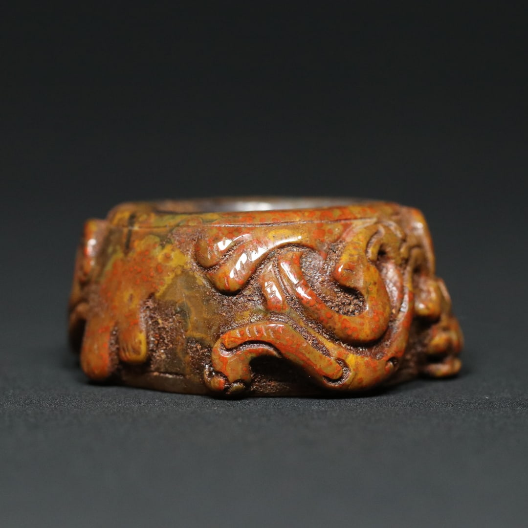 An Exquisite Agate Chi-Dragon Pattern Ring - 2