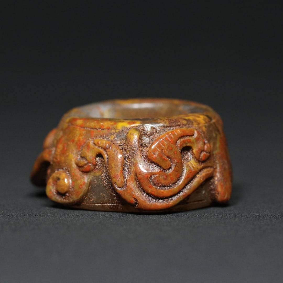 An Exquisite Agate Chi-Dragon Pattern Ring - 3
