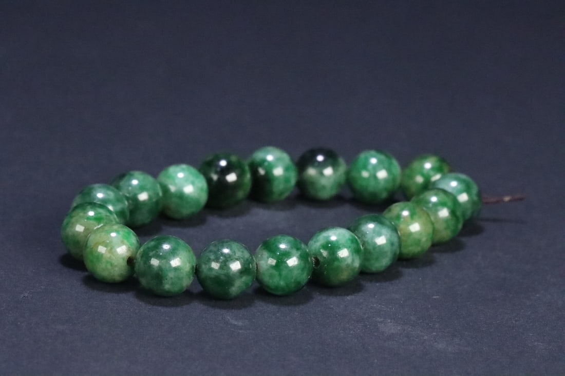 An Exquisite Jadeite Bracelets - 5