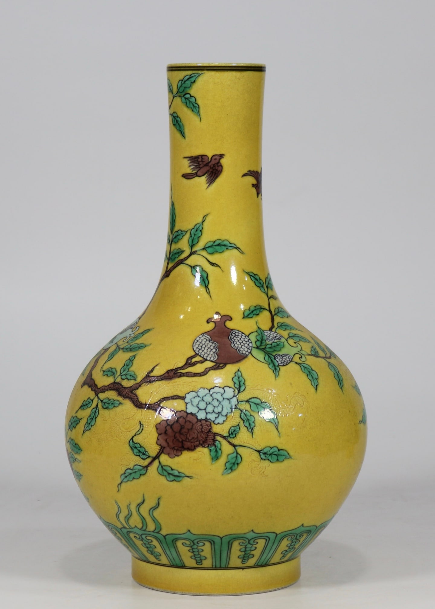 An Exquisite Biscuit Pomegranate Pattern Dragon Pattern Vase - 2