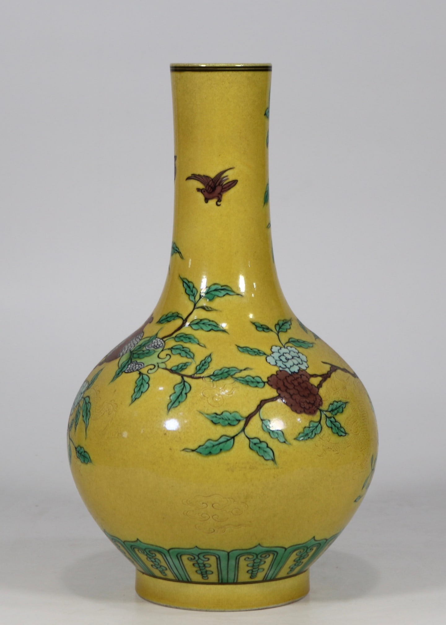 An Exquisite Biscuit Pomegranate Pattern Dragon Pattern Vase - 3