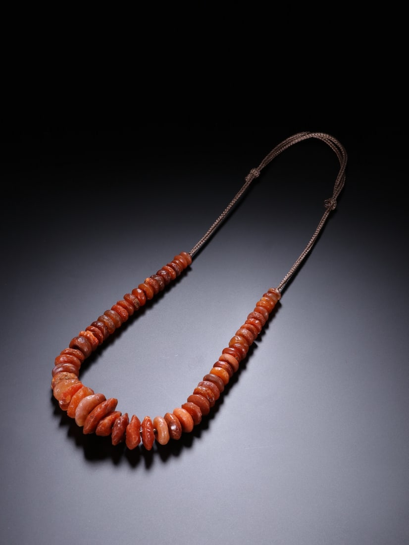 An Exquisite Agate Necklace  - 2
