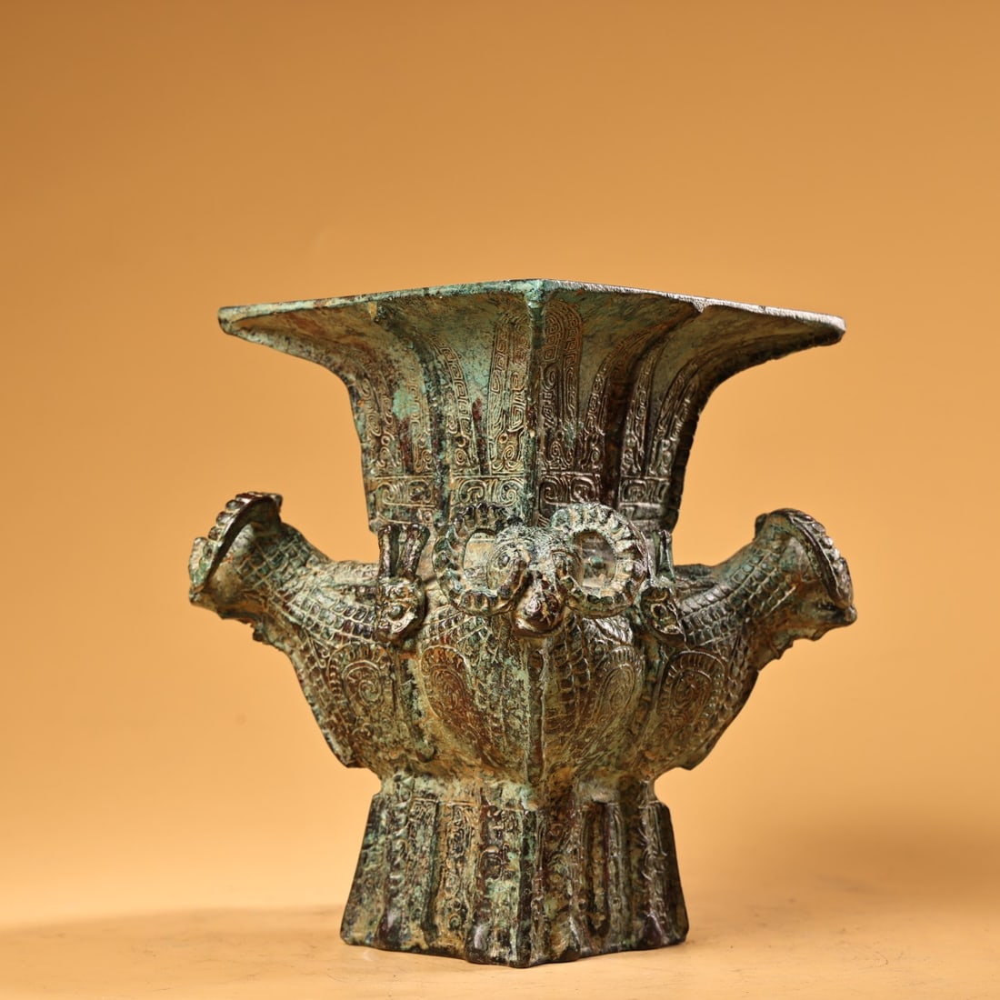 An Exquisite Bronze Beast-Face Pattern Vase - 2