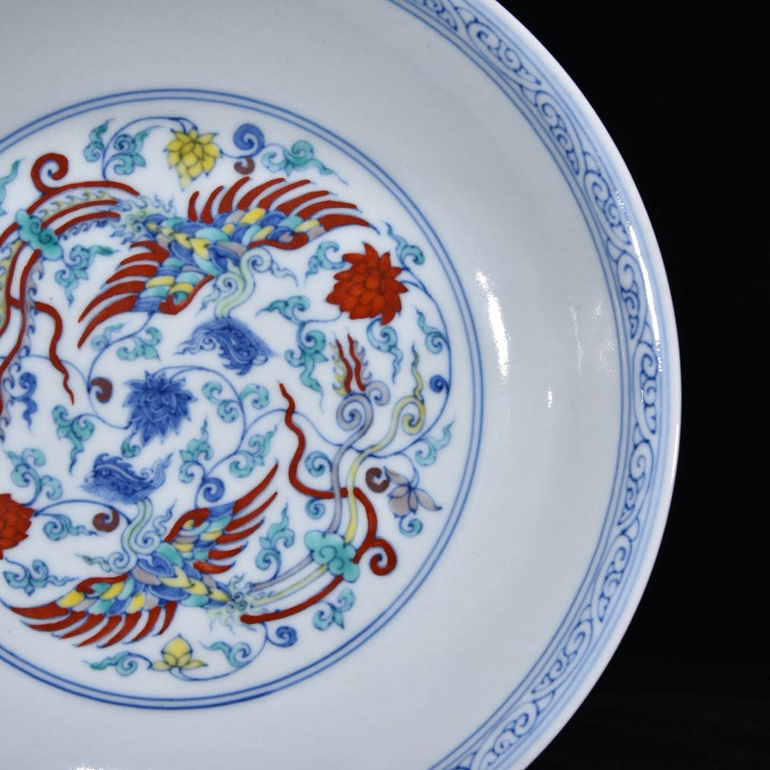 An Exquisite Doucai Phoenix Pattern Lotus Pattern Plate - 6