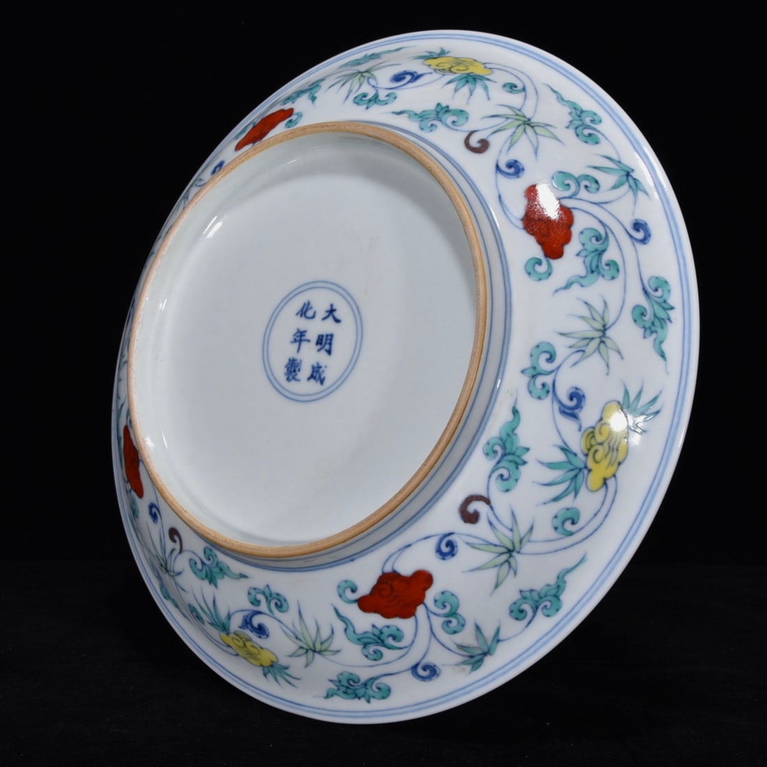 An Exquisite Doucai Phoenix Pattern Lotus Pattern Plate - 7
