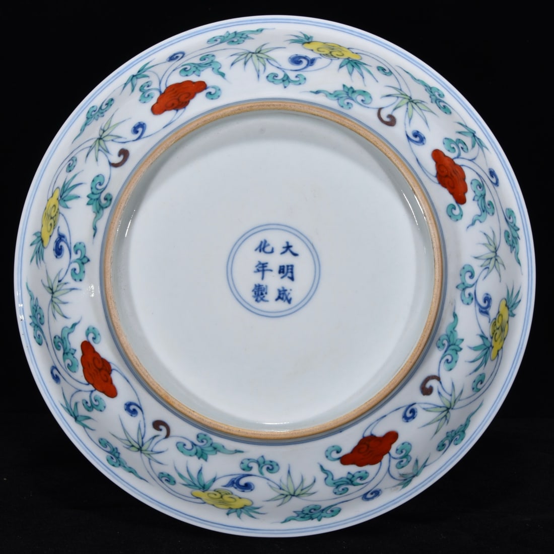 An Exquisite Doucai Phoenix Pattern Lotus Pattern Plate - 9