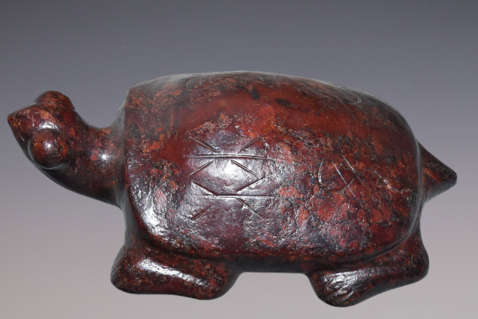 An Exquisite Hemo Jade Turtle: An Exquisite Hemo Jade Turtle Hong Shan Culture Size:16cmx10cm Weight:750g (The Dimensions Of All Batches Are Manually Measured.If You Need More Detailed Information, Please Contact Our Customer Servi