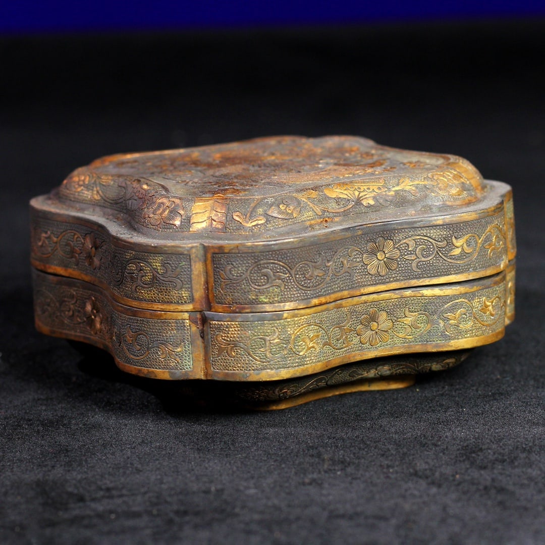 An Exquisite Gilt Bronze Phoenix Pattern Box - 6