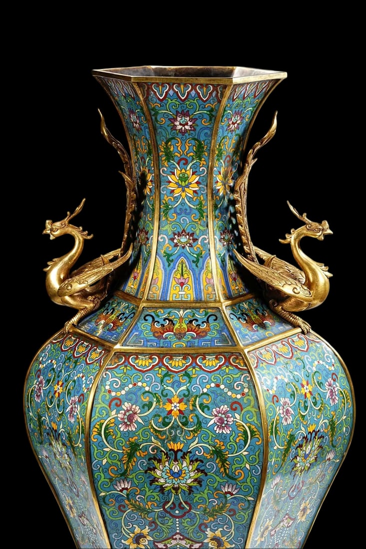 A Exquisite Cloisonne Lotus Pattern Phoenix Pattern Vase - 2