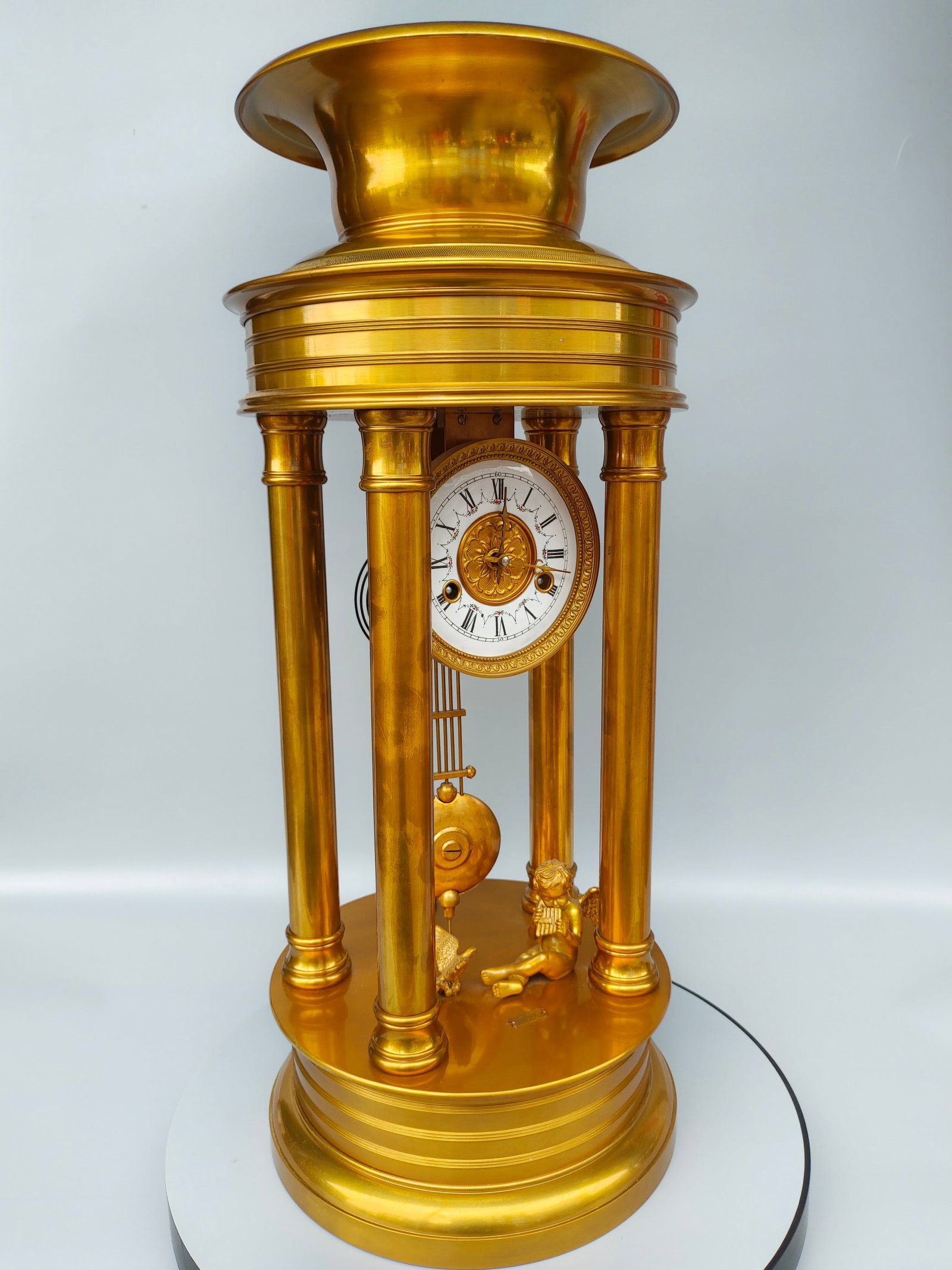 A beautiful classical five-element gilt mechanical clock - 7