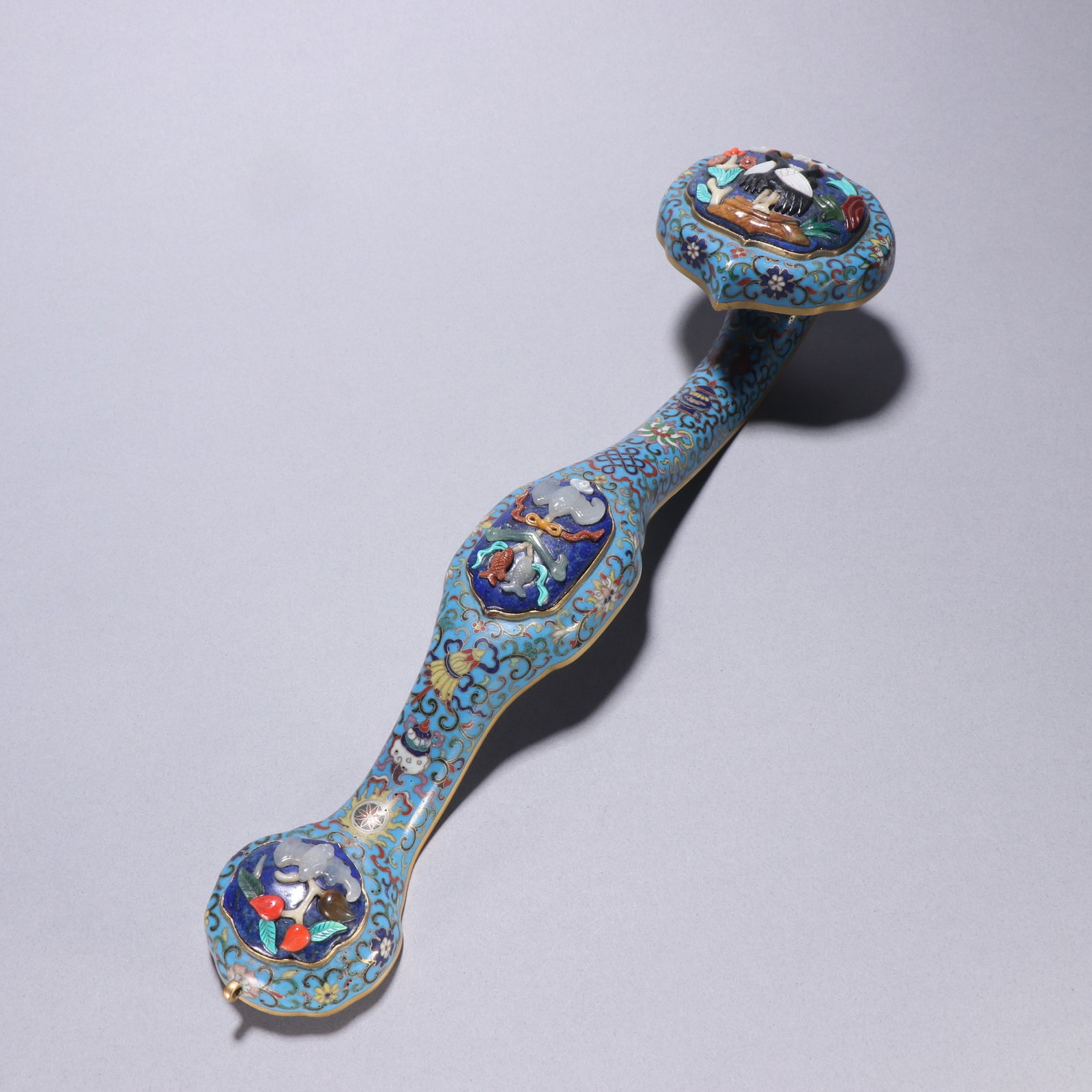 A Qing Dynasty copper gilt cloisonne inlaid with a hundred treasures: Qing dynasty copper gilt cloisonne inlaid with treasures Size: L: 34cm W: 8cm W: 0.6 kg (The Dimensions Of All Batches Are Manually Measured.If You Need More Detailed Information, Please Contact Our C