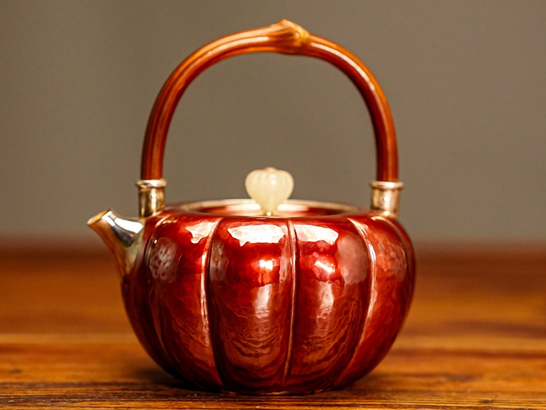 A beautiful Japanese copper-clad silver kettle (1 of 8)