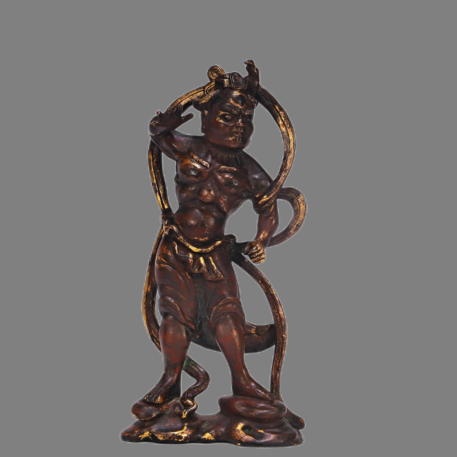 A gilded strongman from the Song Dynasty: The gilded strongman of the Song Dynasty Size:L:6cm W:2cm H:15cm W:485g (The Dimensions Of All Batches Are Manually Measured.If You Need More Detailed Information, Please Contact Our Customer Service 