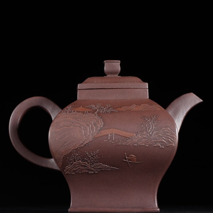 A clay painting landscape and square palace lantern purple clay teapot from the Qianlong period of: A clay-painted landscape and square palace lantern purple clay teapot made during the Qianlong period of the Qing Dynasty Size: H: 11.8cmD: 15cm (The Dimensions Of All Batches Are Manually Measured.If
