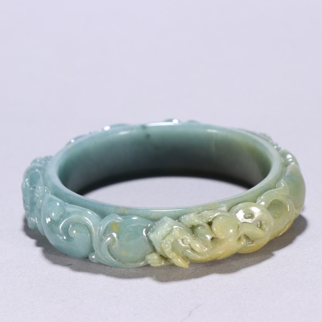 A beautiful jadeite cloud beast pattern bracelet - 9