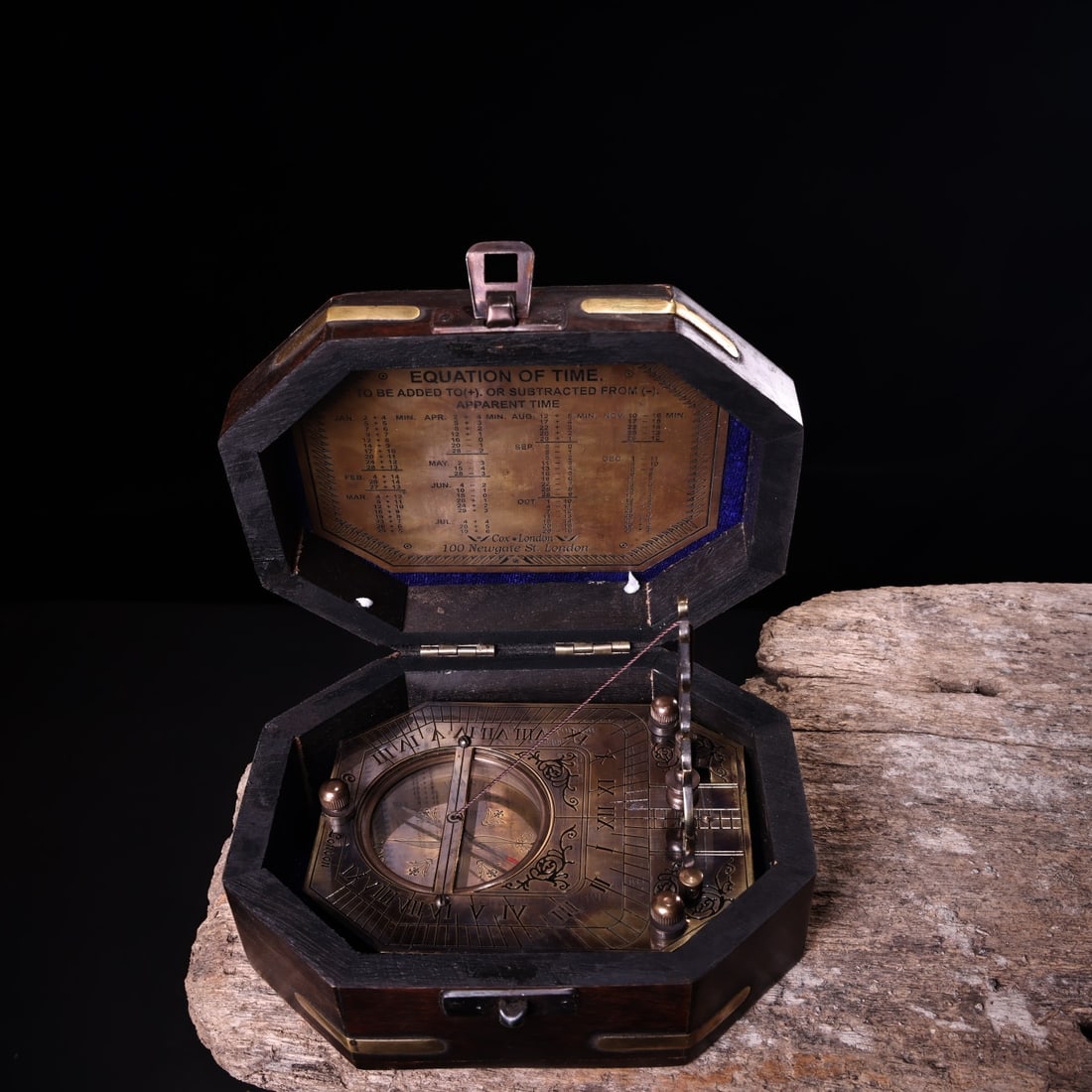 A beautiful pure copper compass (1 of 9)