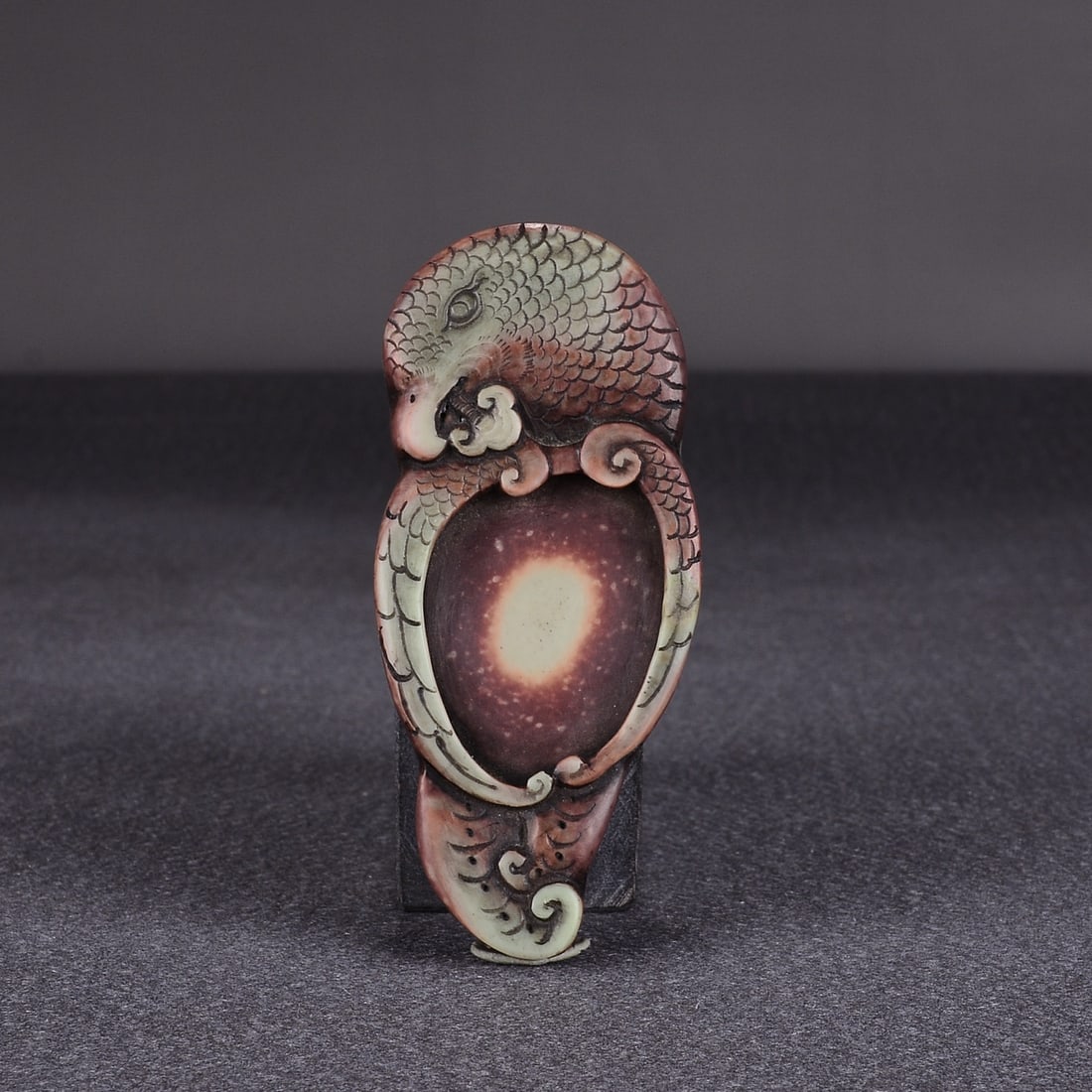 A delicate purple robe with a jade belt, lofty ambitions, and an inkstone in hand: Exquisite purple robe and jade belt, lofty ambitions and an inkstone in hand Size:10x4x2.6cm W: 0.2 kg (The Dimensions Of All Batches Are Manually Measured.If You Need More Detailed Information, Pleas