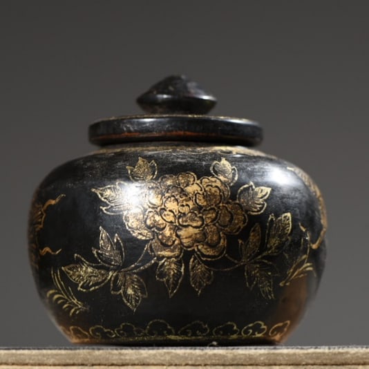 A finely crafted old wooden body with real gold lacquerware, a Yutang Wealth Vase (1 of 9)