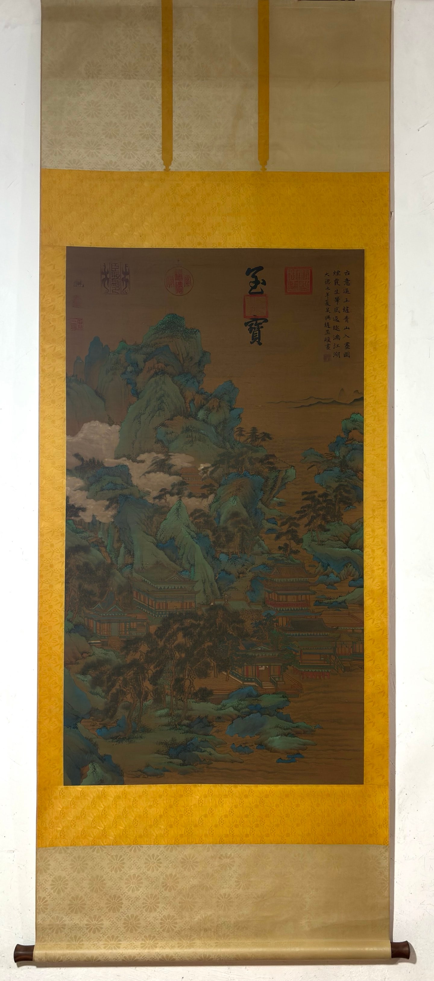 A Song Dynasty Zhao Mengfu's blue-green landscape scroll scroll painting: A blue-green landscape scroll scroll painting by Zhao Mengfu of the Song Dynasty Size: 123.5x69cm (The Dimensions Of All Batches Are Manually Measured.If You Need More Detailed Information, Please Con
