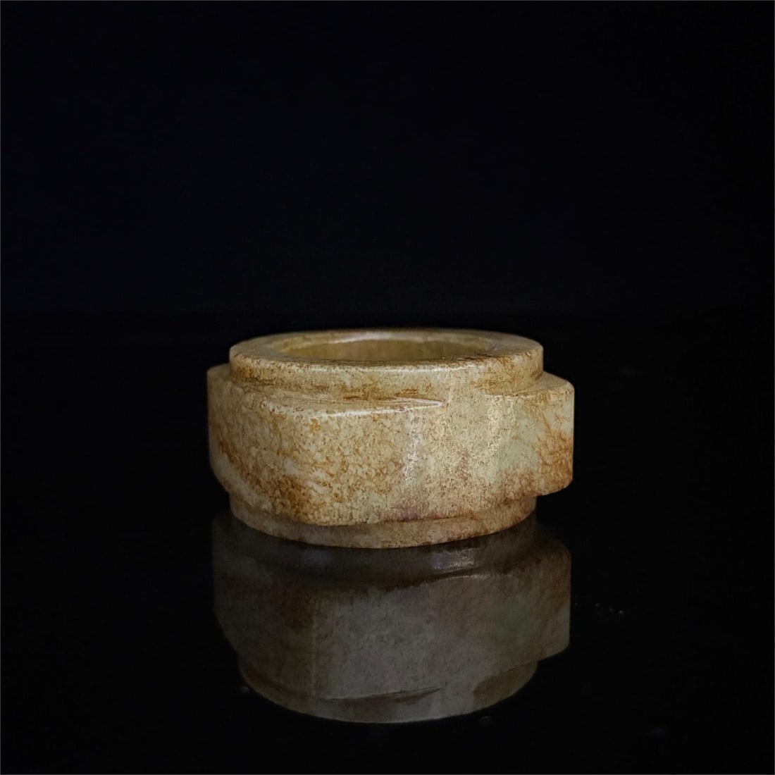 A beautiful Hetian jade cong (1 of 9)