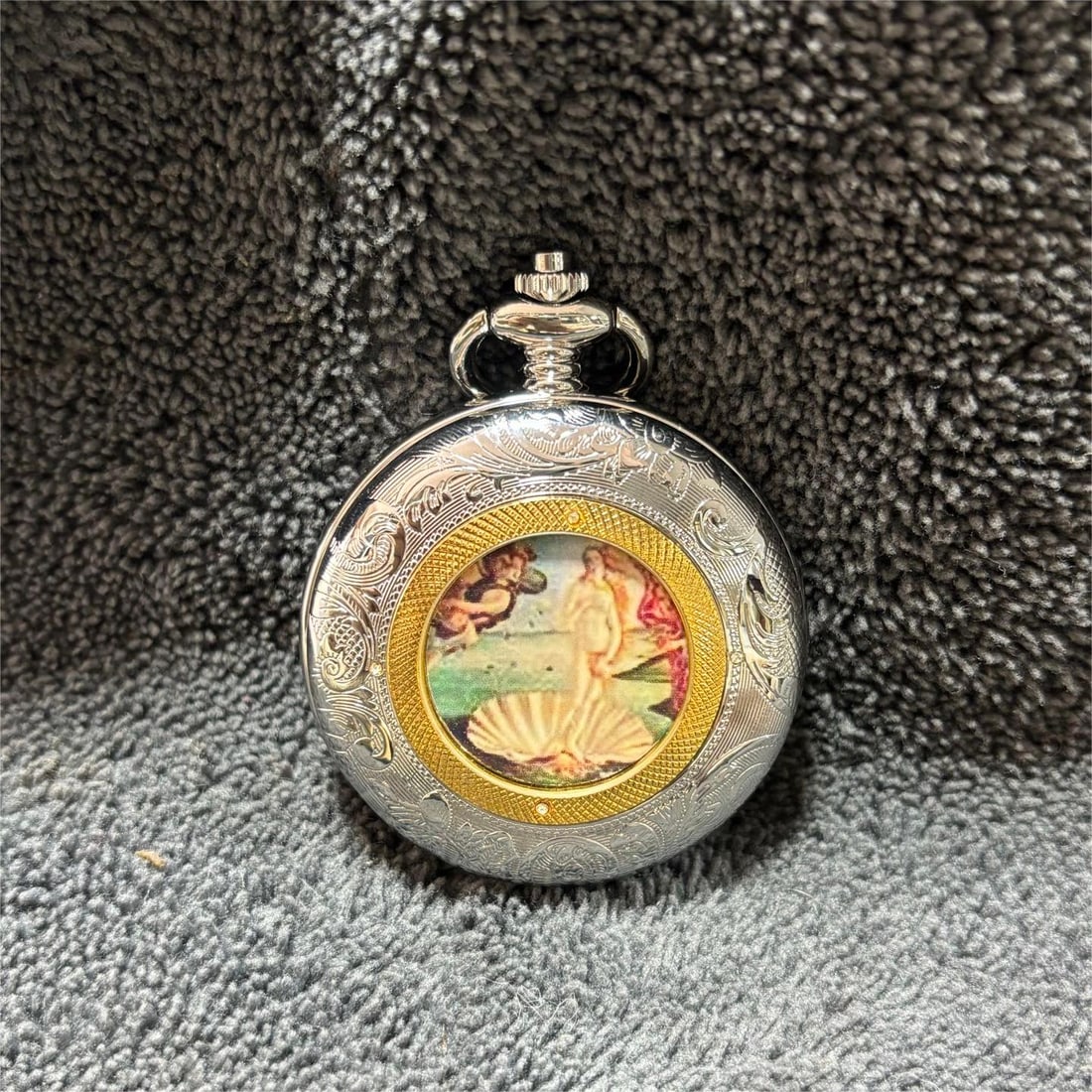 A beautifully gilded pocket watch: Exquisite gilt pocket watch Size:D:Weigh 50mm (The Dimensions Of All Batches Are Manually Measured.If You Need More Detailed Information, Please Contact Our Customer Service Before Bidding.)