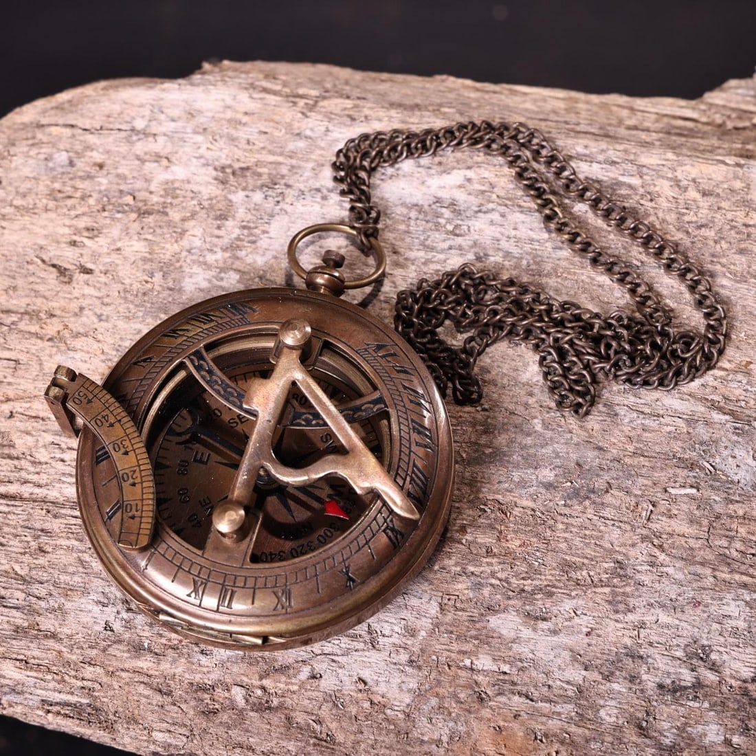 A beautiful pure copper pocket watch-shaped compass (1 of 9)