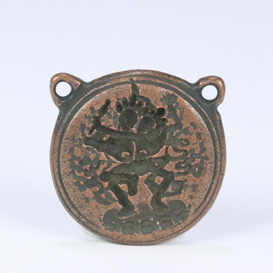 A Qing Dynasty Lima bronze Shituolin King Era-sha mold pendant: Qing Dynasty Lima bronze Shituolin King Era-molded pendant Size:3.70 cm x3.55 cm x0.6 cm W: 0.0375 kg (The Dimensions Of All Batches Are Manually Measured.If You Need More Detailed Information, Please