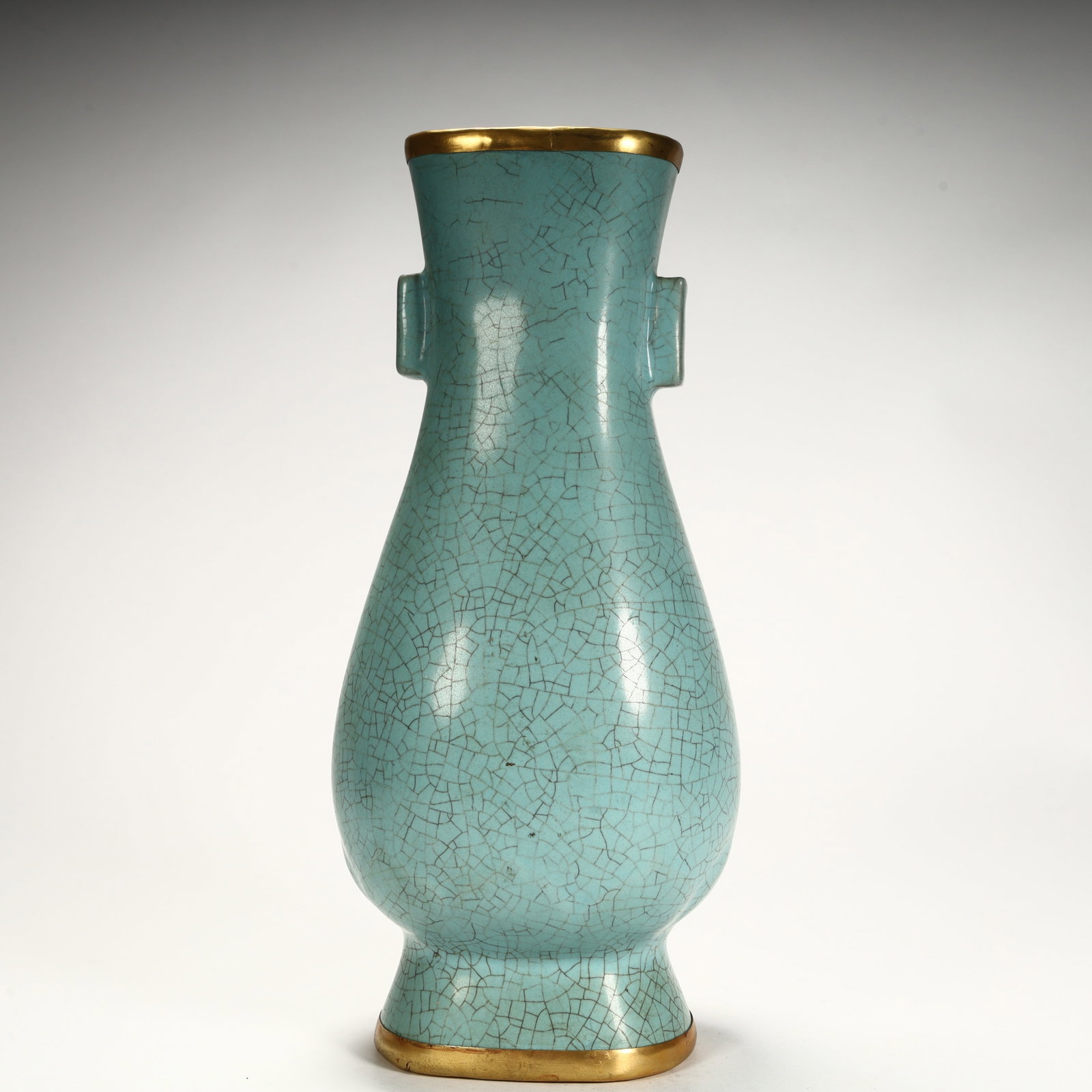 One piece, Song Dynasty, one Song Dynasty Ru kiln, crackle-flake gilded ear-shaped vase (1 of 9)