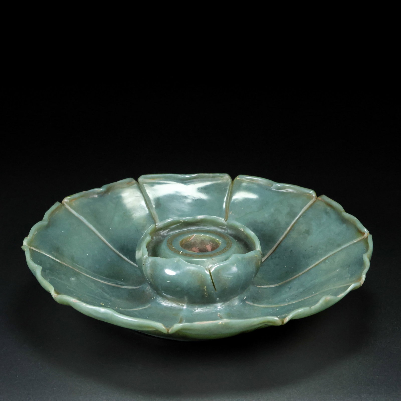 A beautiful Hetian old jade lotus-shaped incense holder (1 of 9)