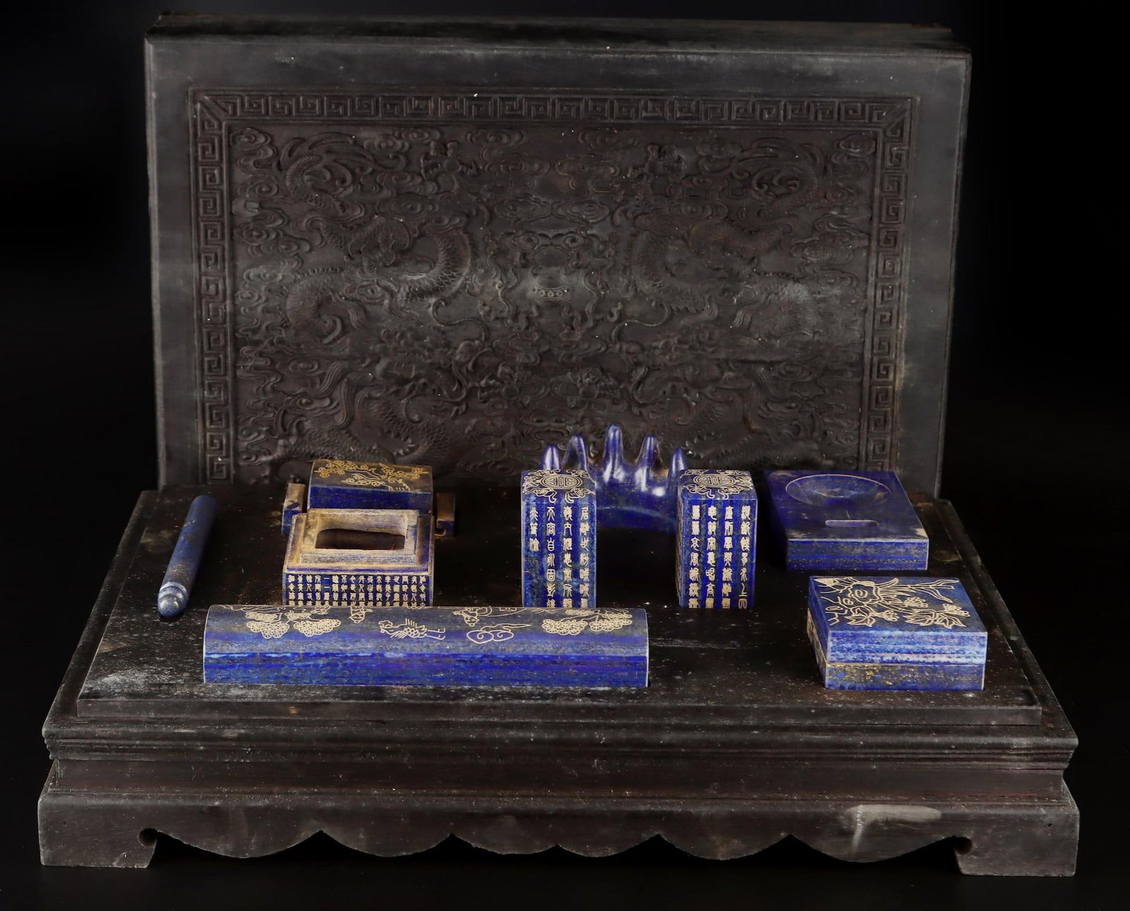A Qing Dynasty lapis lazuli study: Qing Dynasty lapis lazuli study Size: box:L: 50 cm x T: 36 cm x H: 18 cm town:H: 3.5 cm x L: 22.5 cm x T: 5.5 cm Rouge boxT: 8 cm x H: 3.5 cm pen:L: 17 cm x T: 1.5 cm seal:T: 4 cm x H: 7 cm pen holder