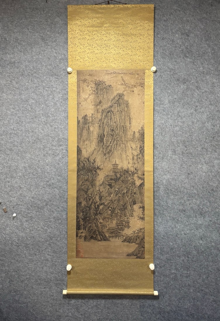 A painting by Xu Daoning: Xu Daoning's painting Size:125 cm x47 cm (The Dimensions Of All Batches Are Manually Measured.If You Need More Detailed Information, Please Contact Our Customer Service Before Bidding.)