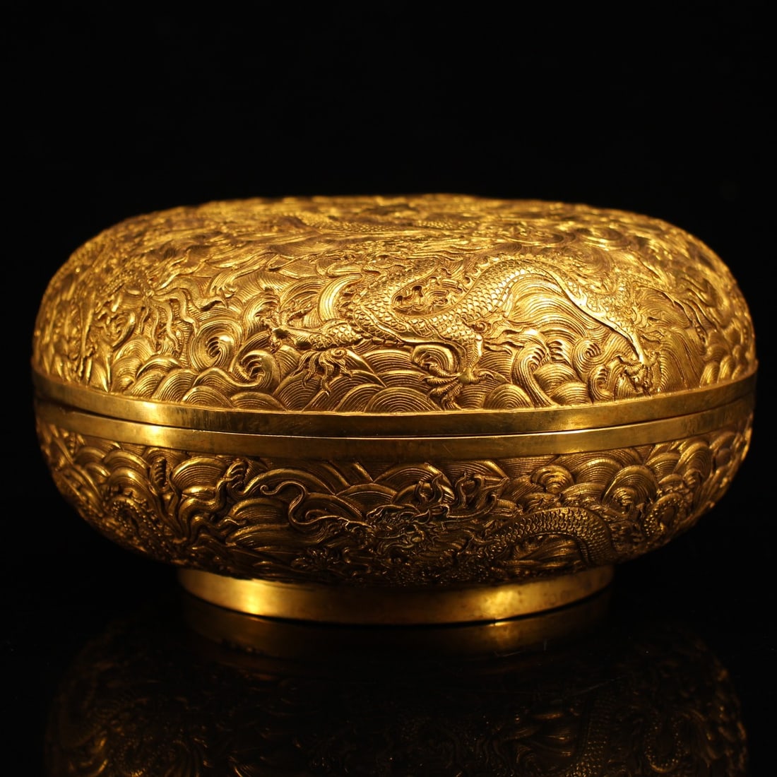 A pure copper carved imperial dragon jewelry box from the Qing Dynasty, a fruit box (1 of 9)