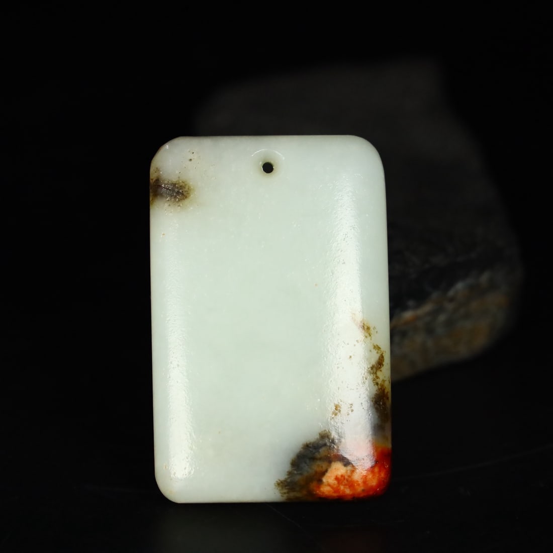 A beautiful Hetian jade Ping'an Wuji: Exquisite Hetian jade Ping'an Wuji Size:L:7cm W:4cm T:1.5cm W:0.114kg (The Dimensions Of All Batches Are Manually Measured.If You Need More Detailed Information, Please Contact Our Customer Service Be