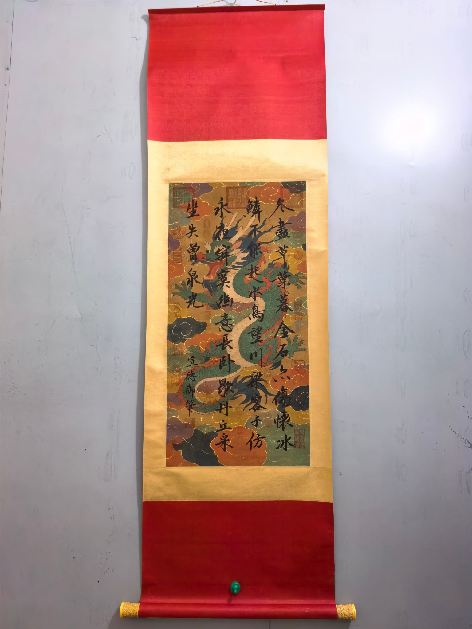 A fine three-foot silk book of Zhongtang calligraphy in Xuande style: Exquisite three-foot silk Zhongtang calligraphy and Xuande calligraphy Size: Mounted: 188 cm x58 cm Painting coreSize: 87 cm x45 cm (The Dimensions Of All Batches Are Manually Measured.If You Need Mor