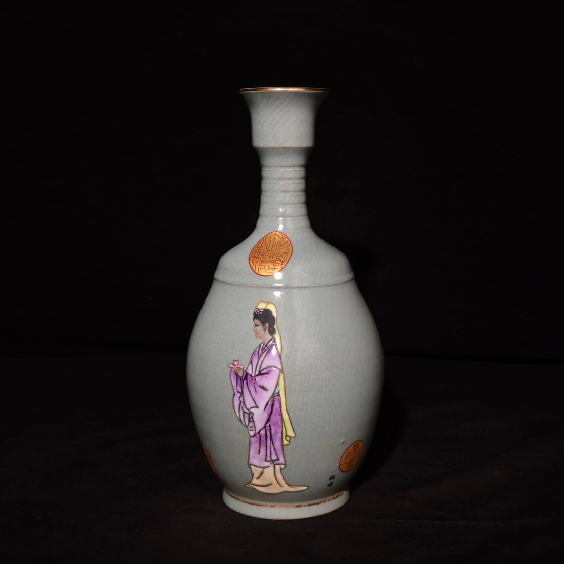 A Song Dynasty Ru kiln Qinglong Temple imperial enamel vase with human figure patterns: A Song dynasty Ru kiln Qinglong Temple imperial enamel vase with human figure patterns Size:27x13.5cm (The Dimensions Of All Batches Are Manually Measured.If You Need More Detailed Information, Please