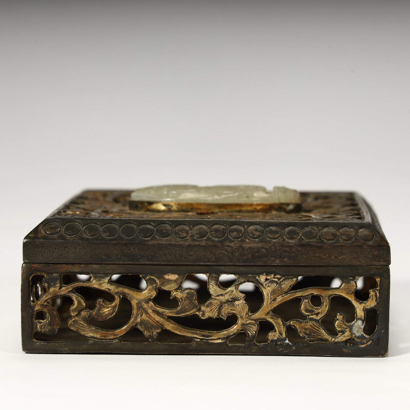 A silver-gilt inlaid jade incense box from the Ming Dynasty (1 of 8)