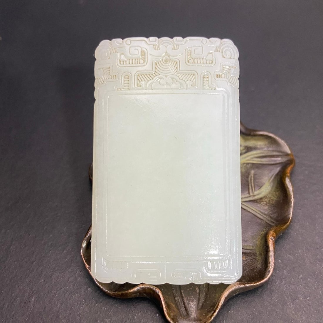 A fine Hetian jade pendant with a square plaque of safe and uneventful peace is a piece of Hetian (1 of 7)