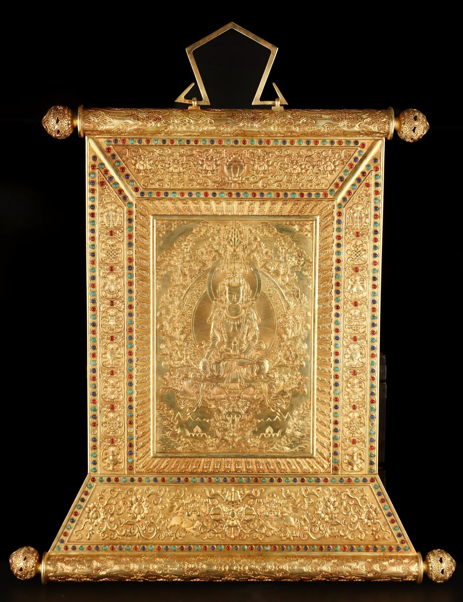 A Qing Dynasty gilt bronze thangka: A gilt copper thangka from the Qing Dynasty Size: H: 78 cm x T: 52 cm W: 9.5 kg (The Dimensions Of All Batches Are Manually Measured.If You Need More Detailed Information, Please Contact Our Customer 