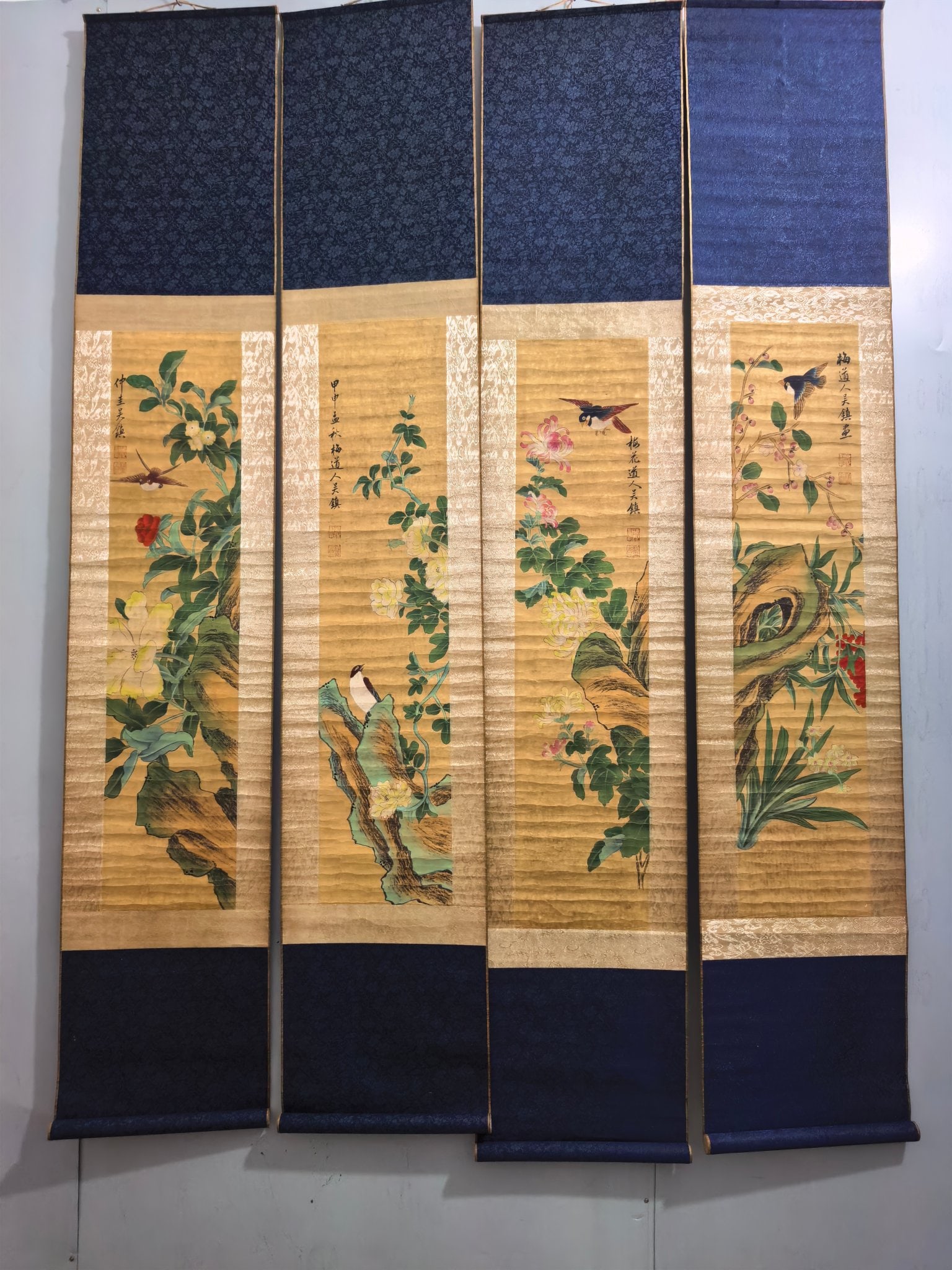 A finely crafted four-strip Xuan paper screen painting of Wuzhen's flowers and birds (1 of 9)