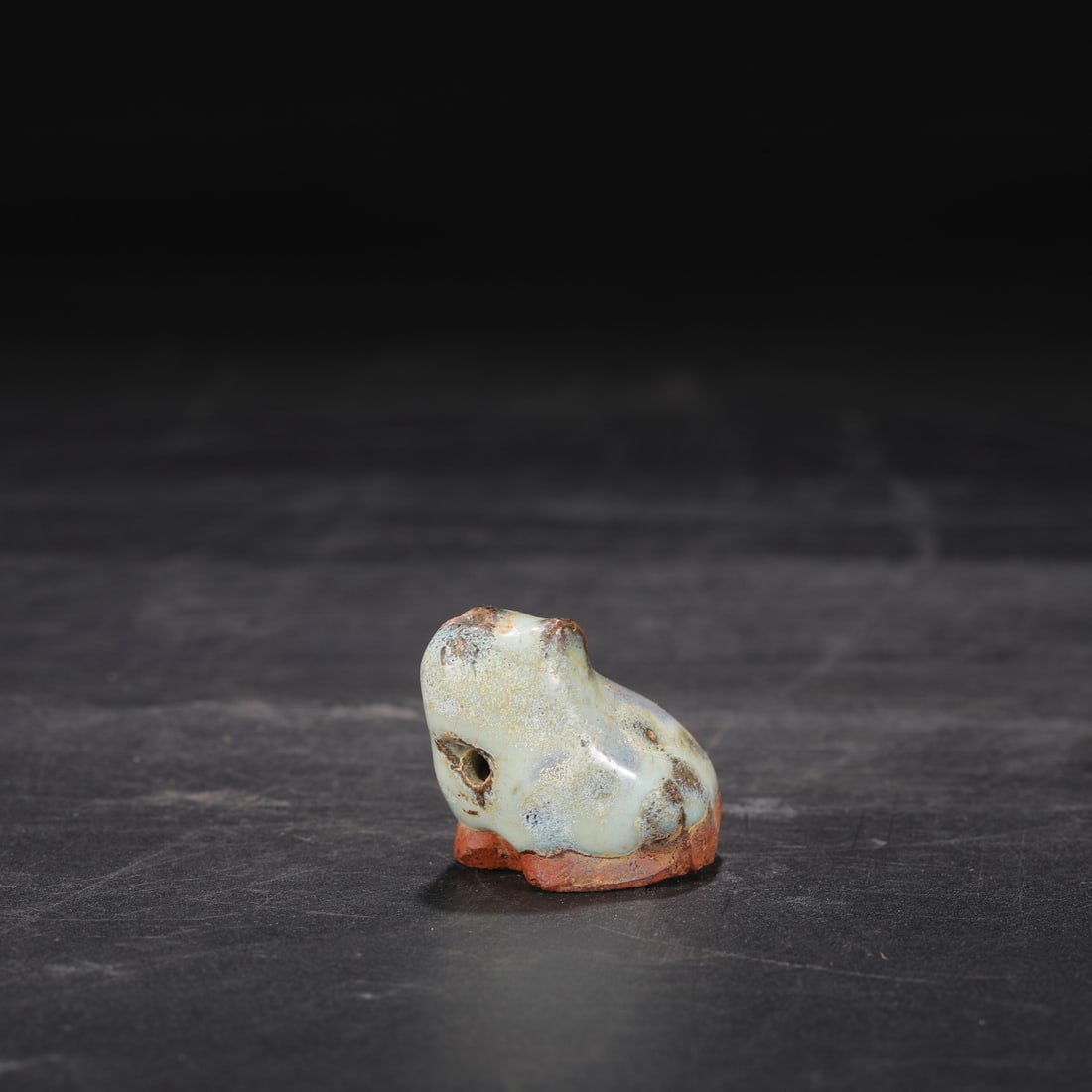 A purple-red spotted frog from the Song Dynasty Jun kiln: Purple-red spotted frogs from the Jun kiln of the Song Dynasty Size: H: 4cm L:5 cm (The Dimensions Of All Batches Are Manually Measured.If You Need More Detailed Information, Please Contact Our Custom