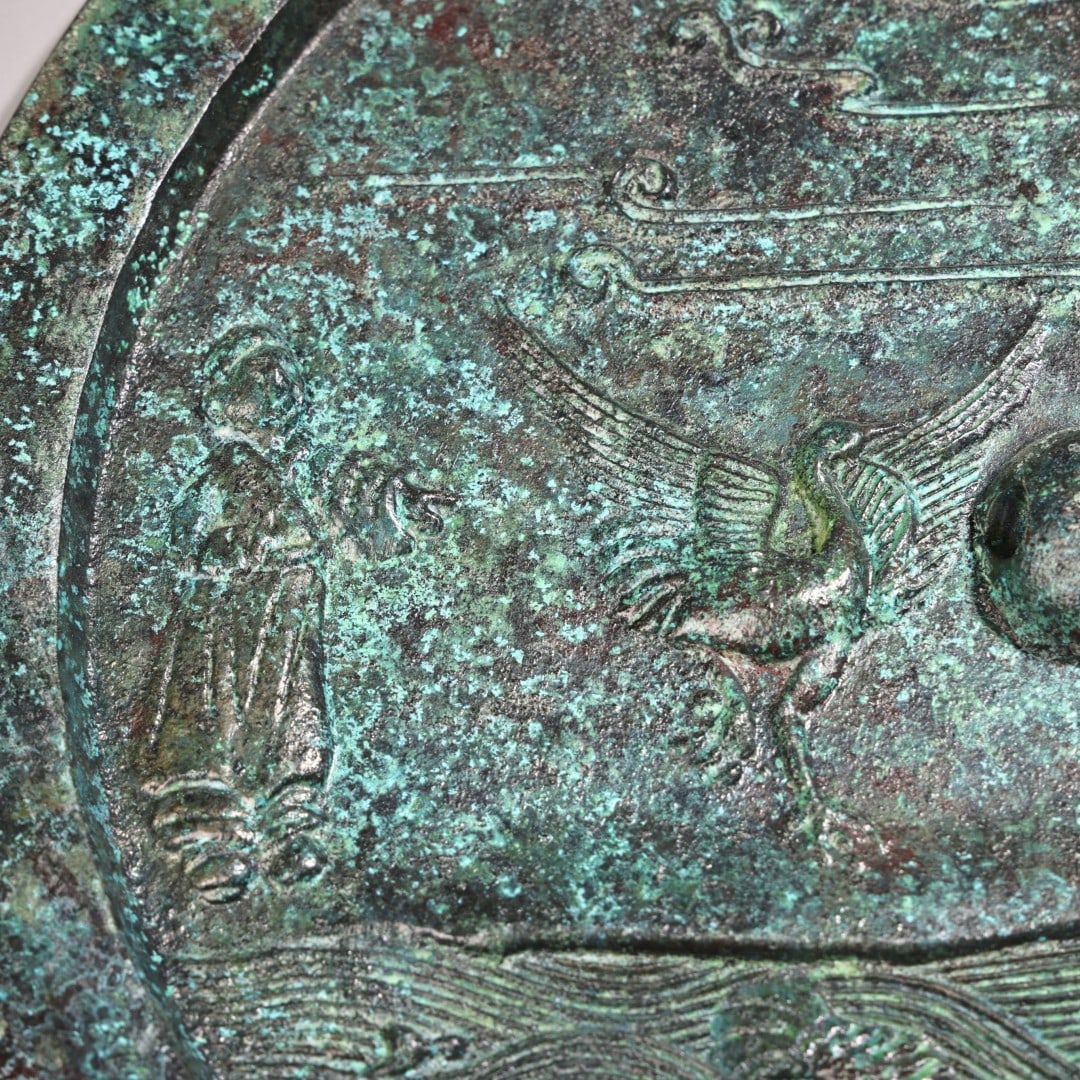 A fine bronze mirror - 4