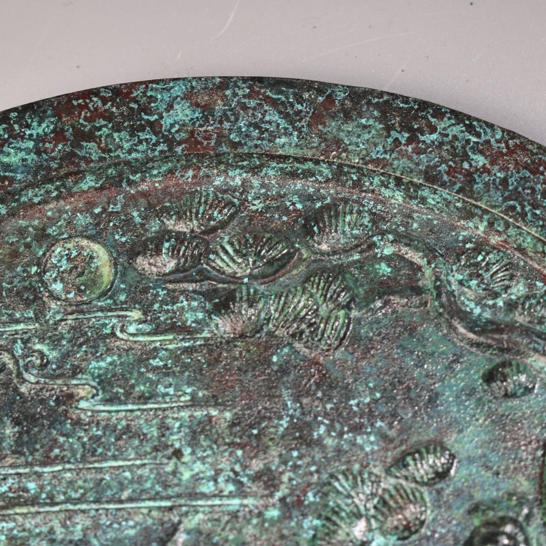 A fine bronze mirror - 5