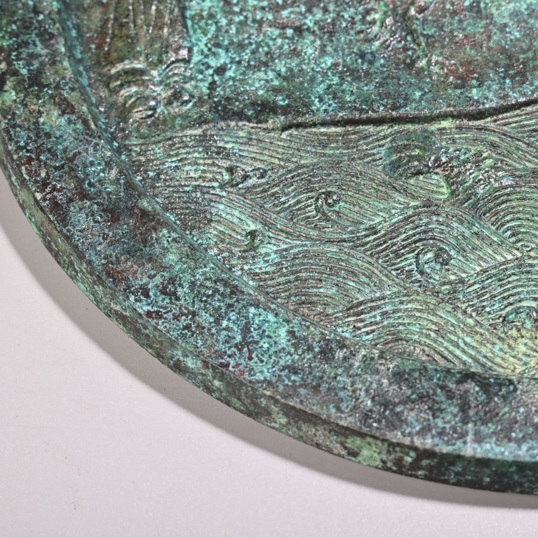 A fine bronze mirror - 7